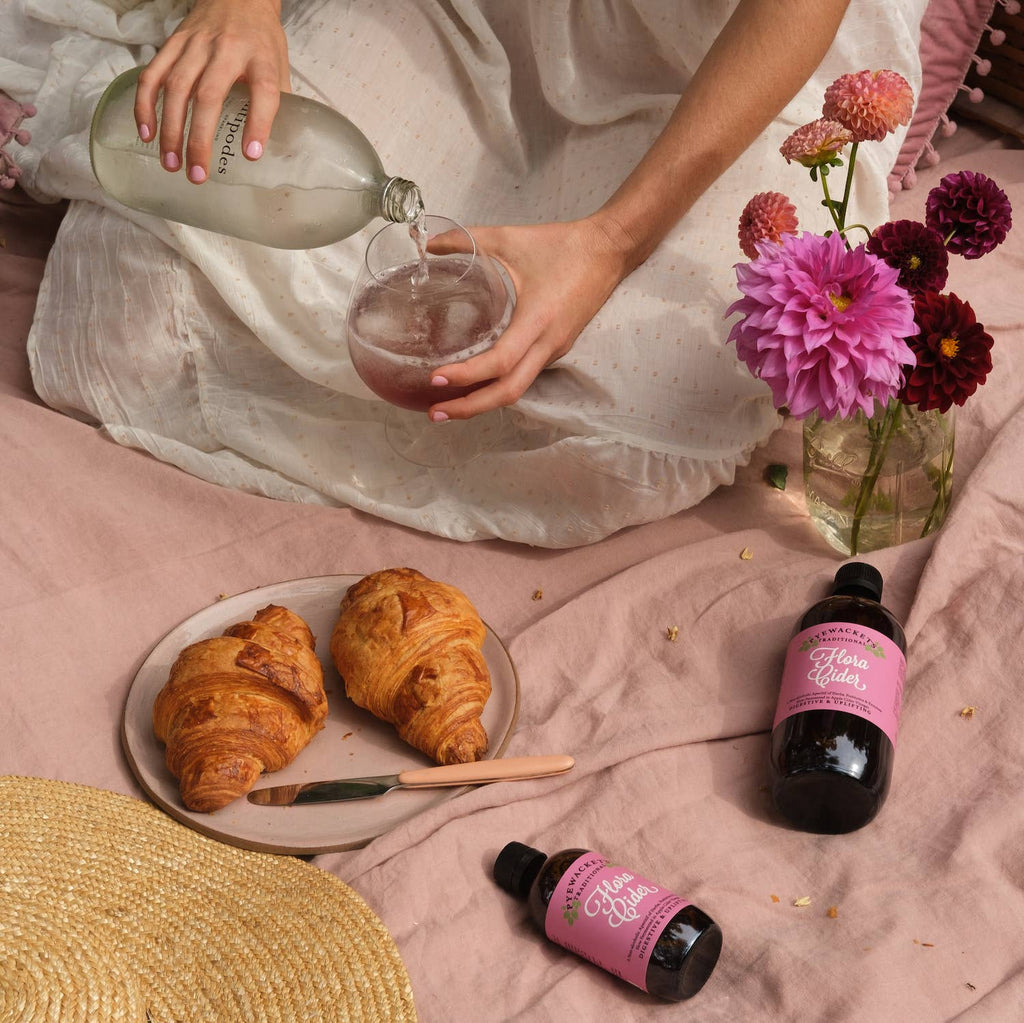 Pyewackets Traditional - Flora Cider Digestive Tonic: 200ml